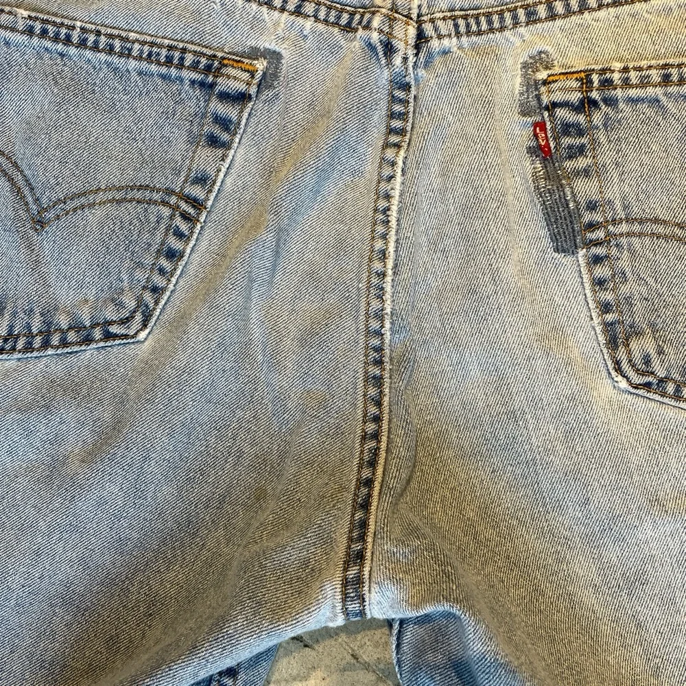 Vintage Levi’s 505 denim light wash shorts jorts size 36 - Picture 5 of 8